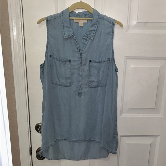 MICHAEL Michael Kors Sleeveless Light Blue Chambray Top - Picture 1 of 4